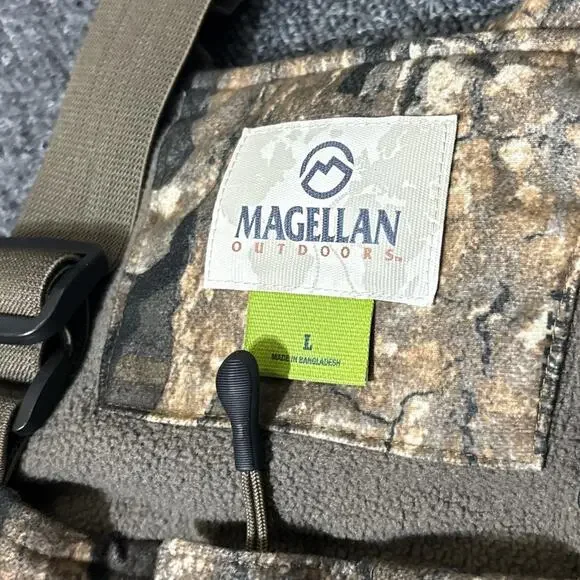 Magellan outdoors realtree camo hunting overalls - Picture 3 of 7